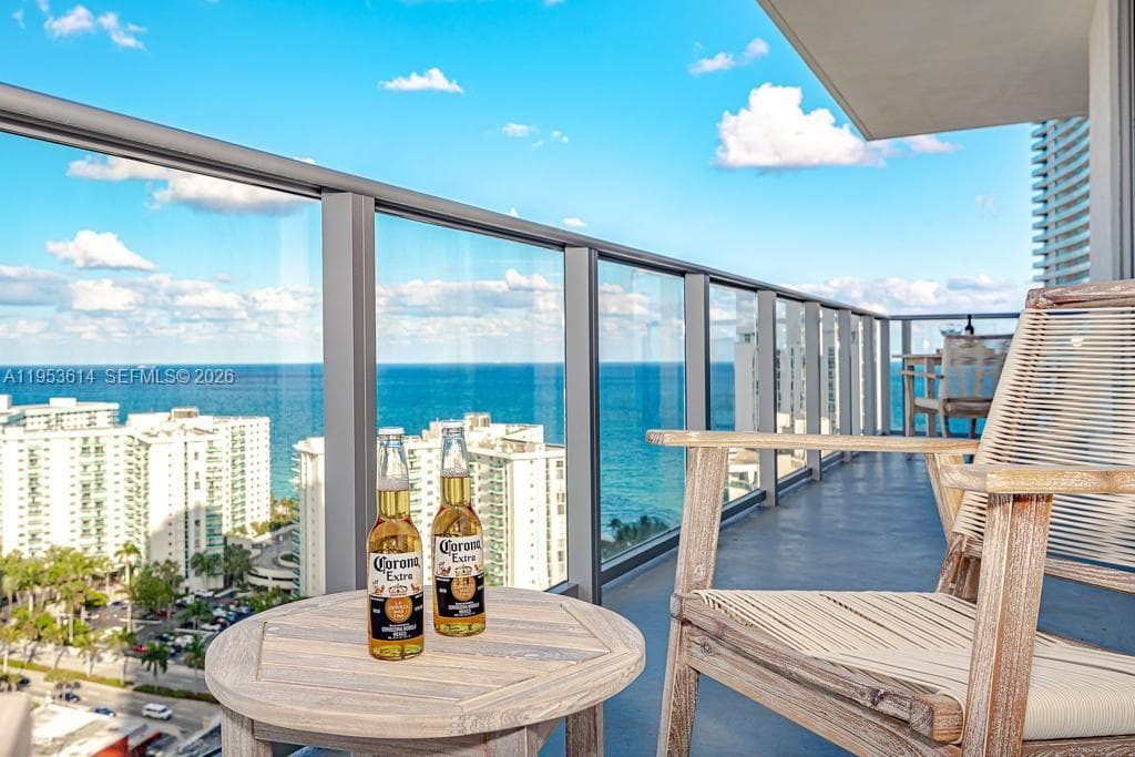4010 S Ocean Dr R2701 photo 18
