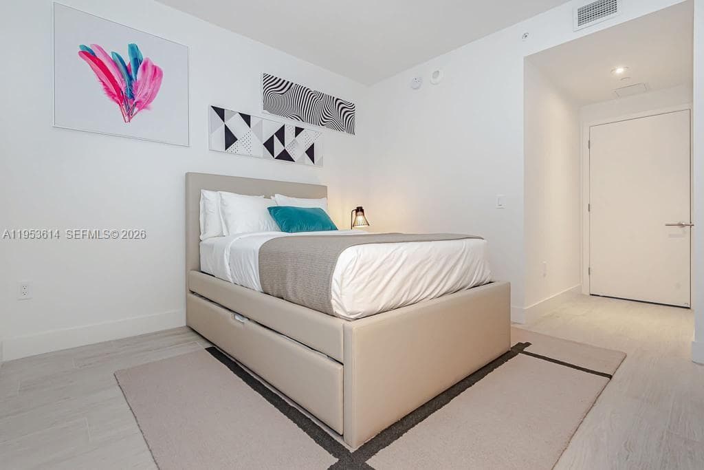 4010 S Ocean Dr R2701 photo 15