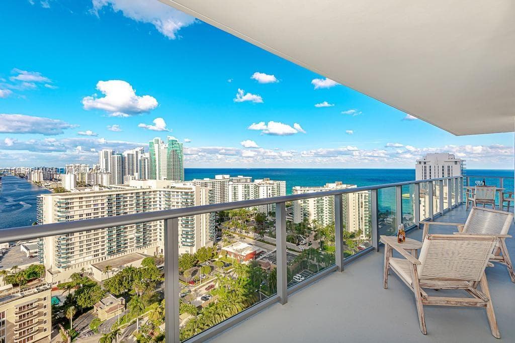 4010 S Ocean Dr R2701 photo 19