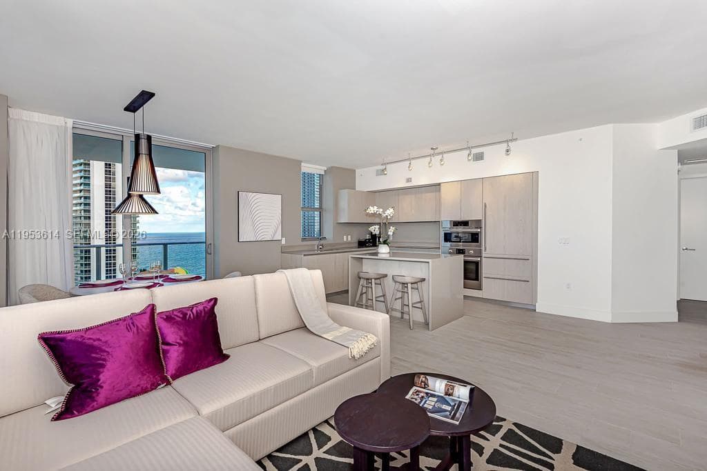 4010 S Ocean Dr R2701 photo 4