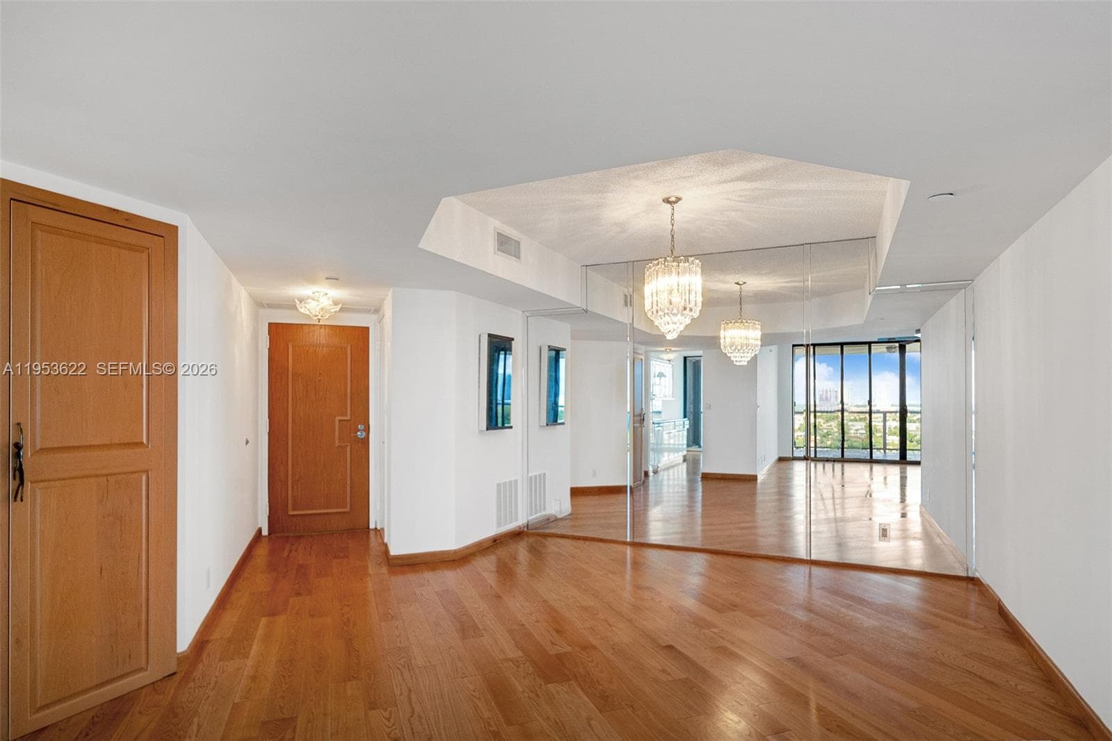 3598 NE Yacht Club Dr 1402 photo 5