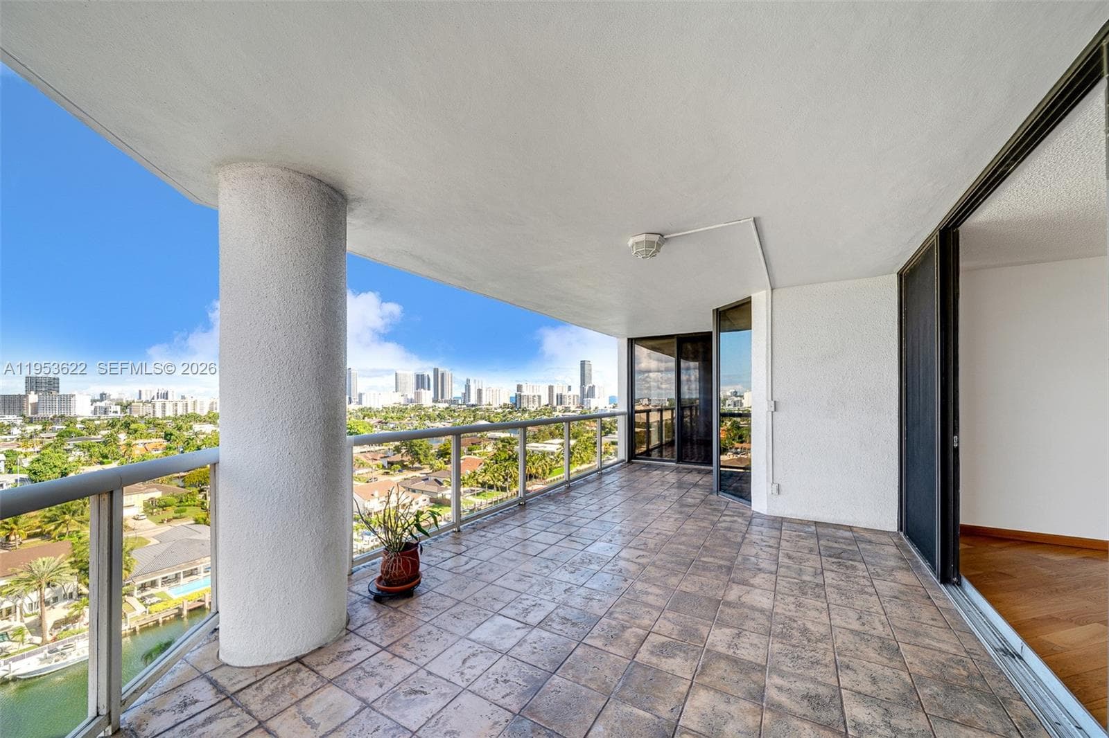3598 NE Yacht Club Dr 1402 photo 15