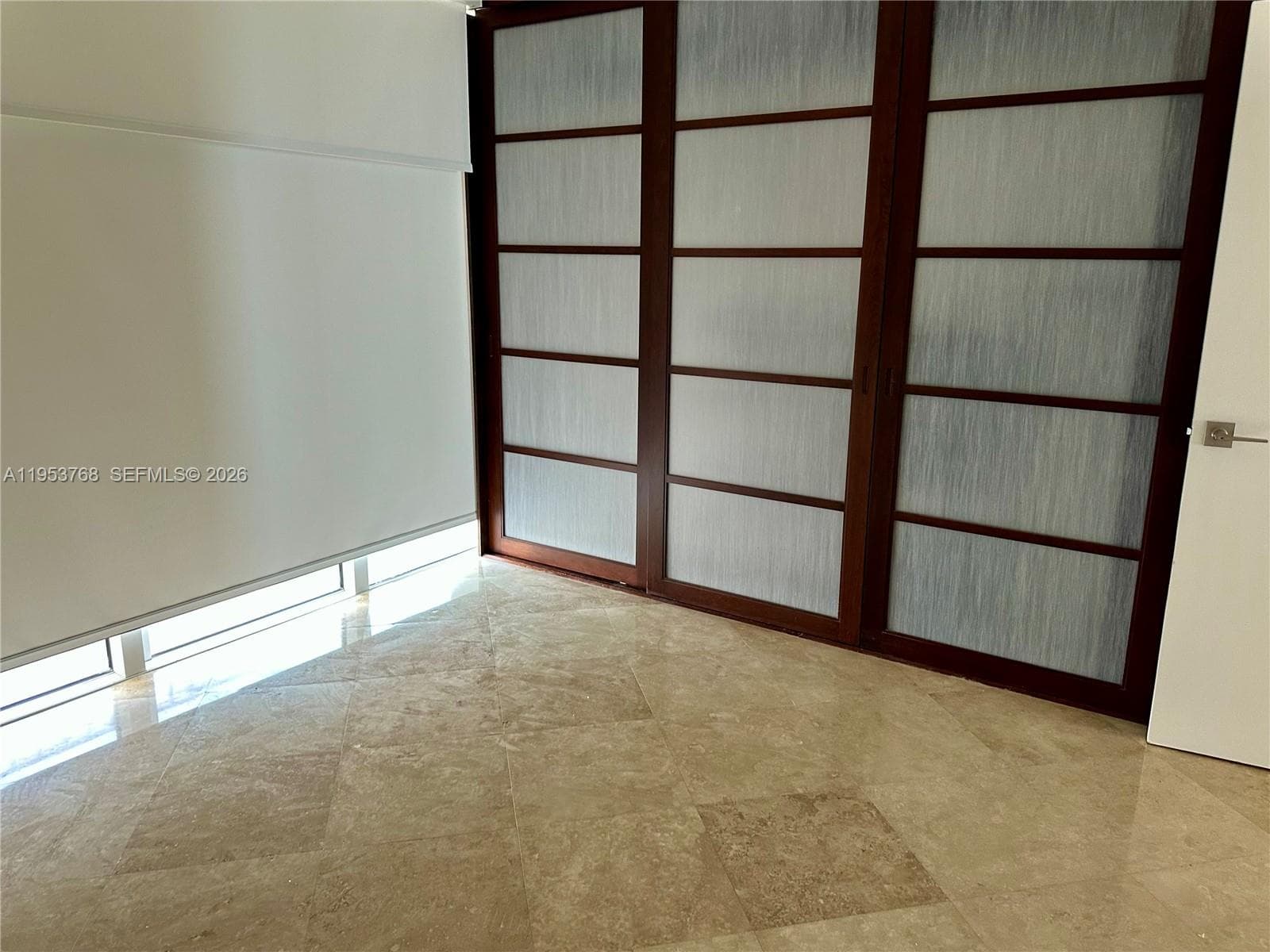 881 Ocean Dr 10D photo 9