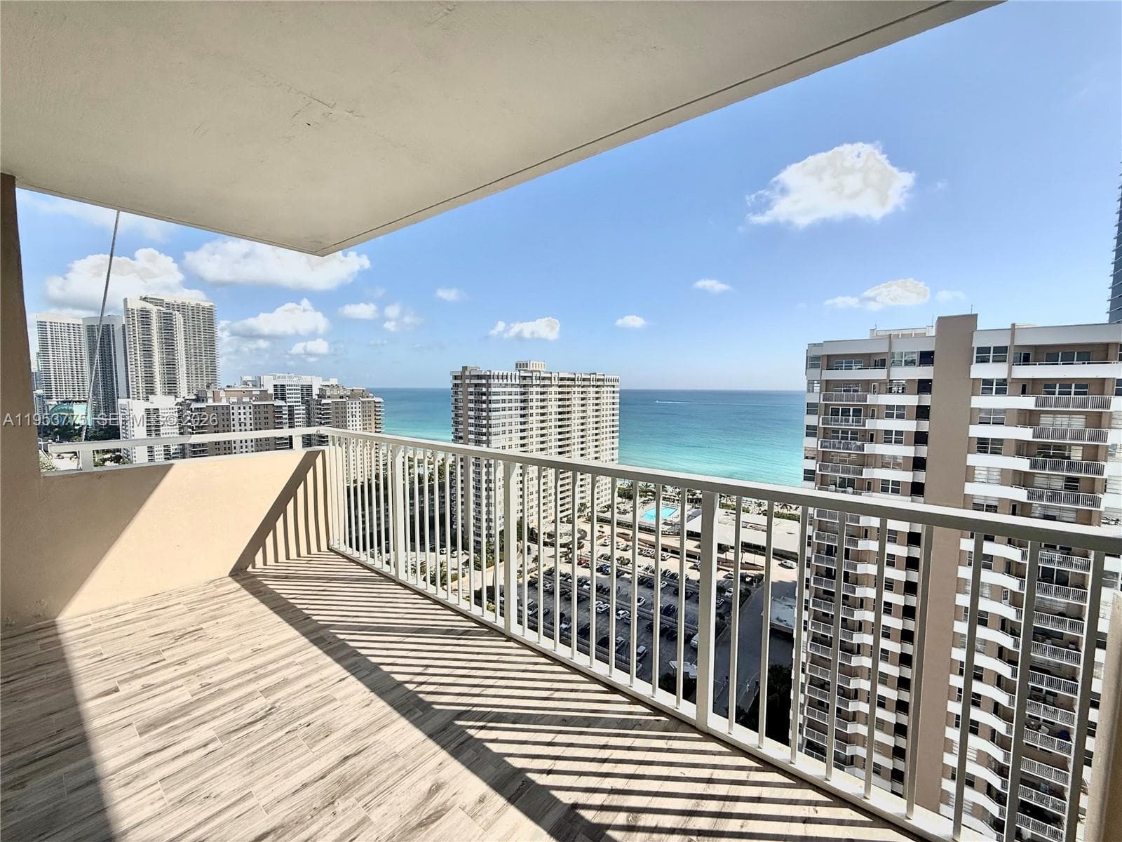 1985 S Ocean Dr 22P photo 1