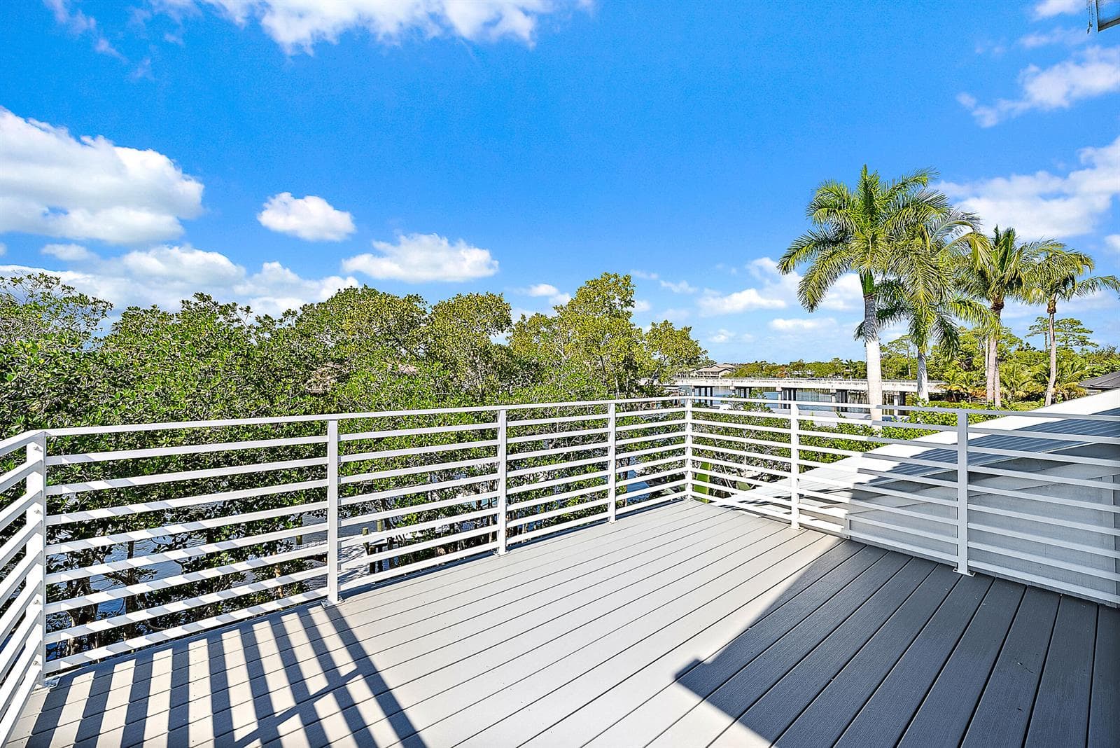 9176 SE River Terrace photo 18