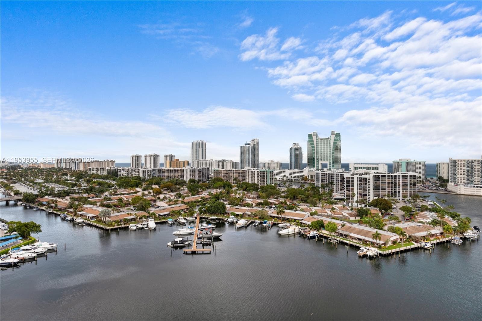 300 Three Islands Blvd 417 photo 6