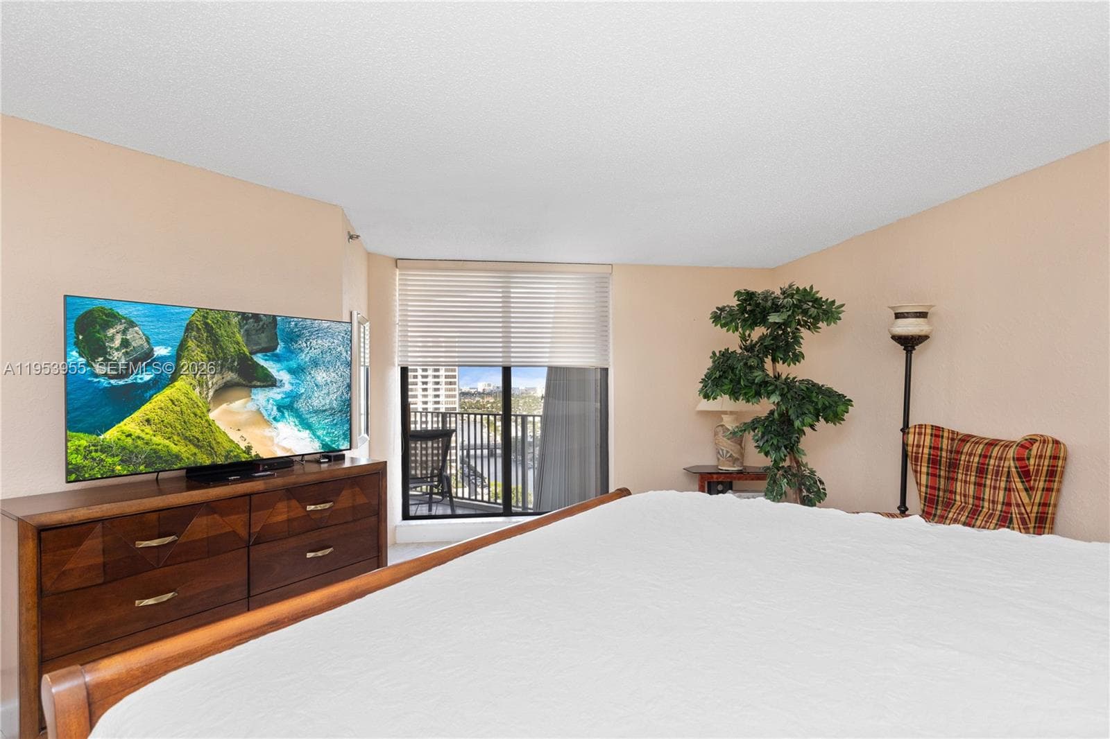 300 Three Islands Blvd 417 photo 9