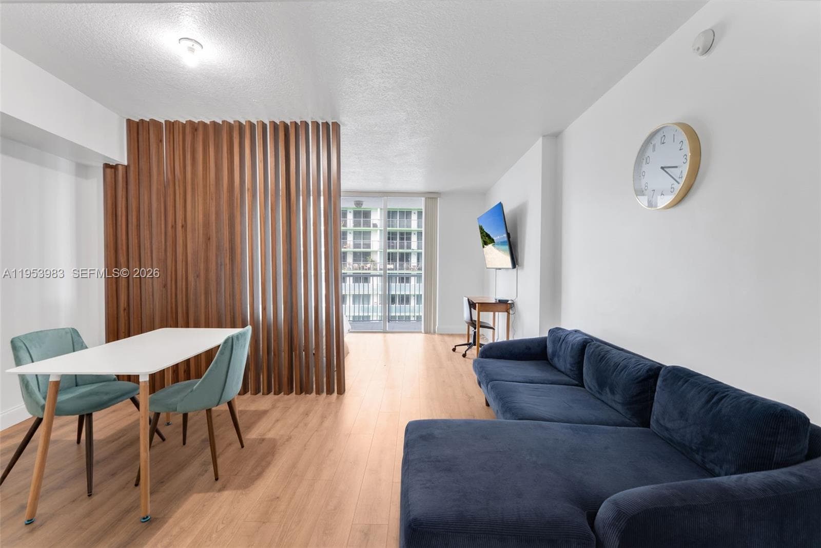 1750 N Bayshore Dr 1407 photo 12
