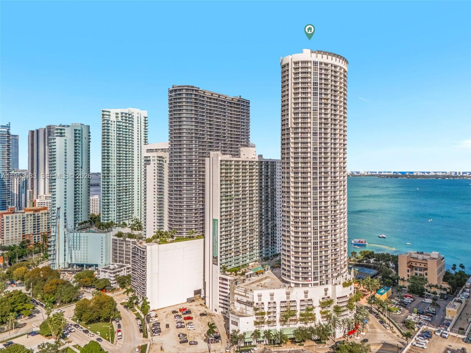 1750 N Bayshore Dr 1407 photo 3