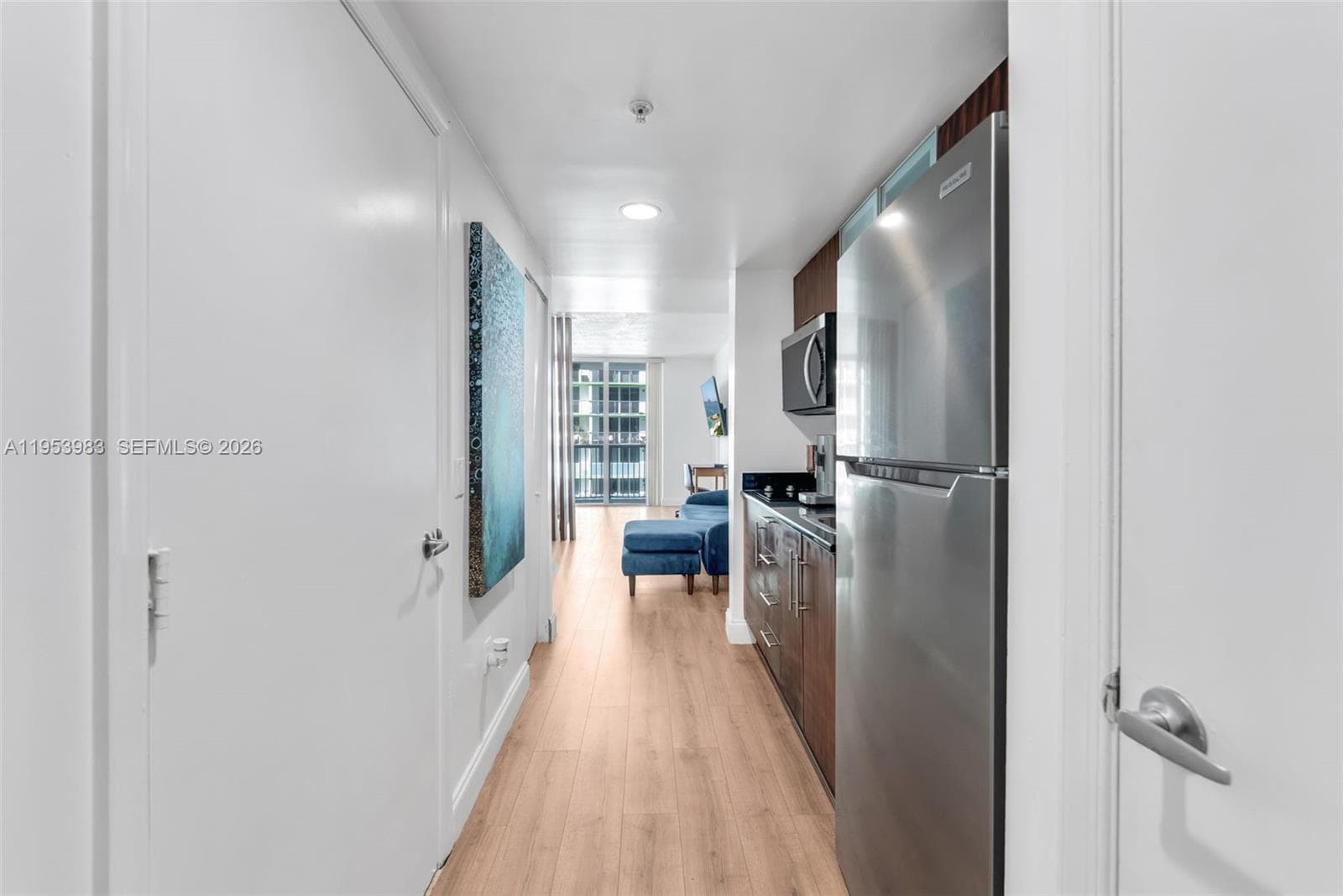 1750 N Bayshore Dr 1407 photo 9