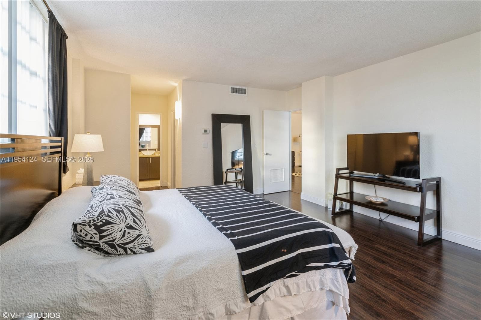 4001 S Ocean Dr 10B photo 3