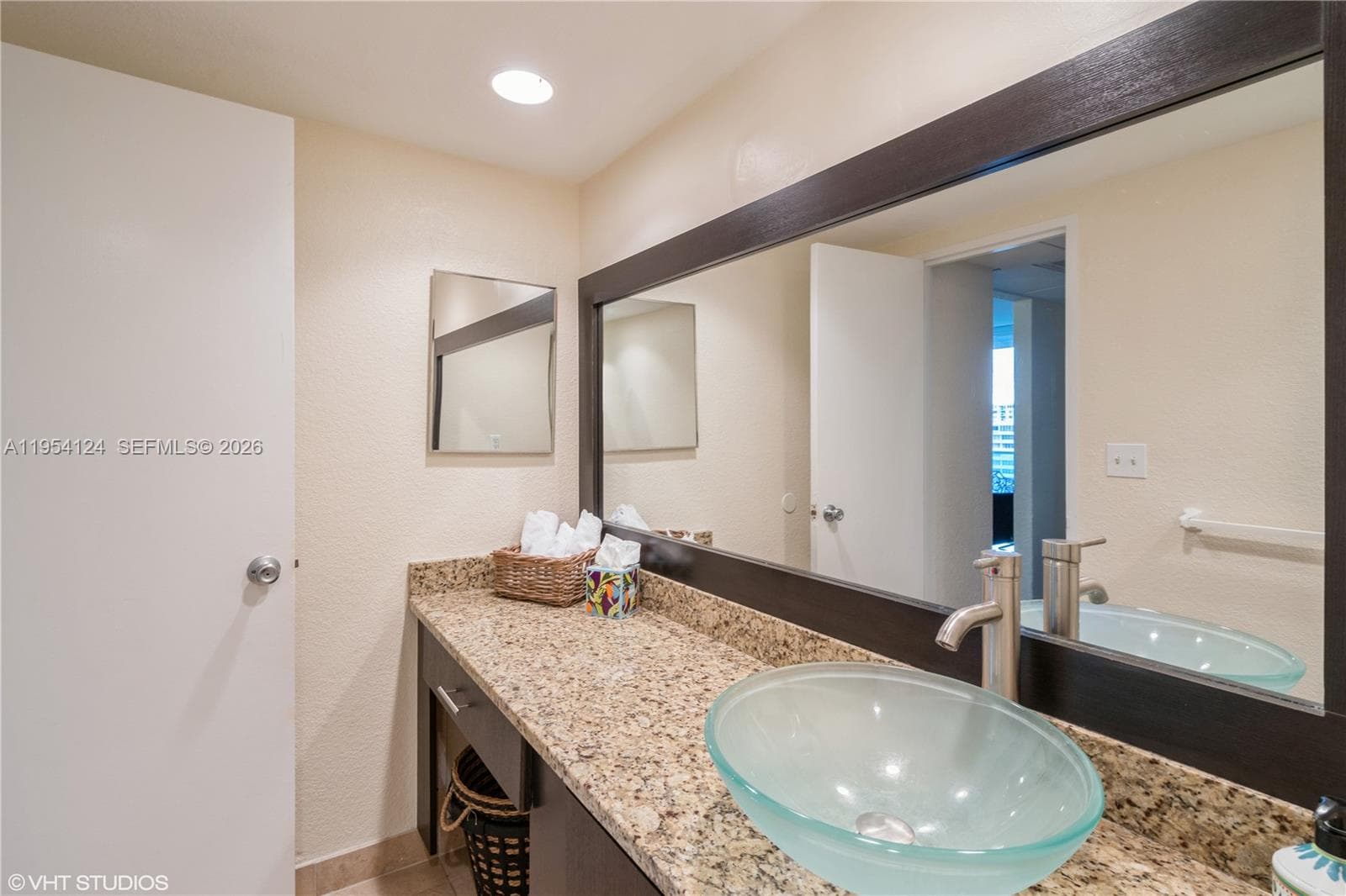 4001 Ocean Dr 10B photo 21