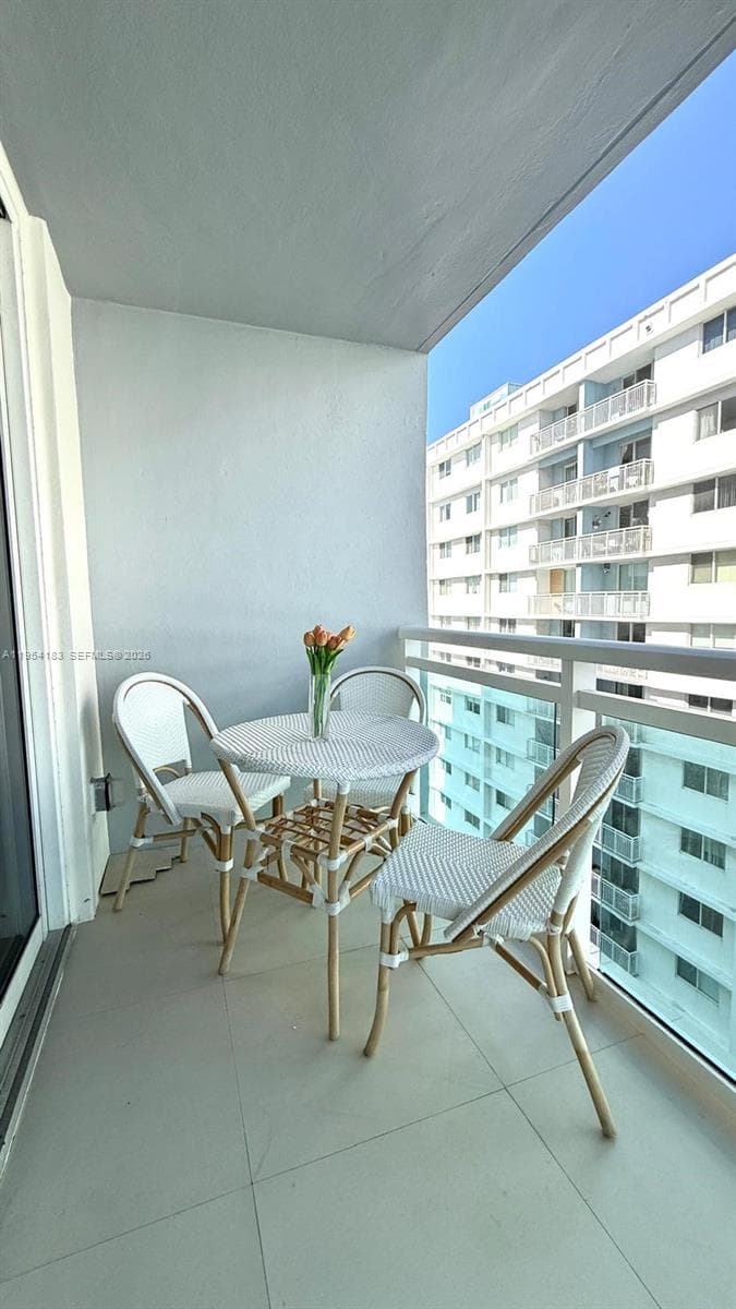 6917 Collins Ave 1206 photo 14