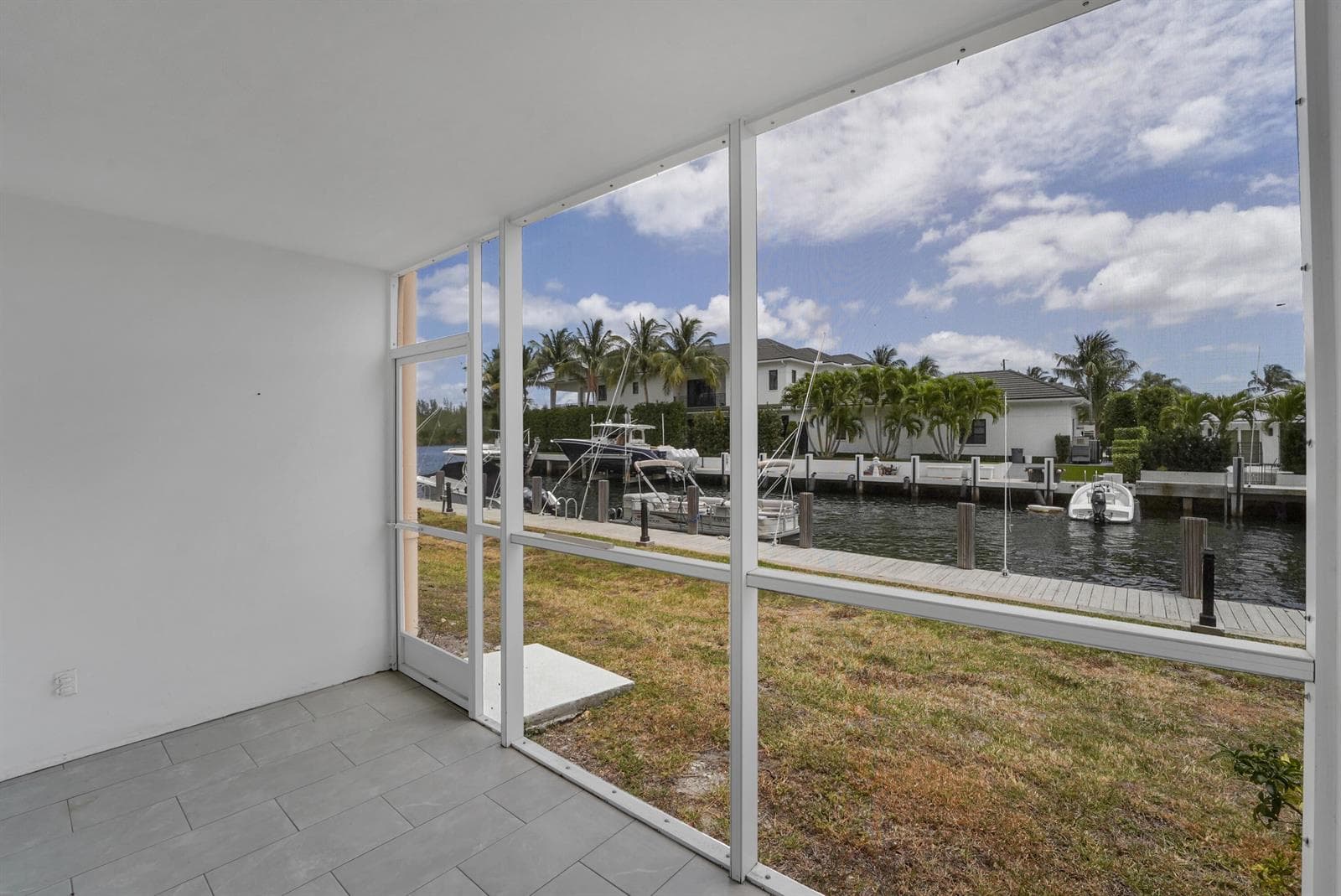 750 NE Spanish River Boulevard 1020 photo 3