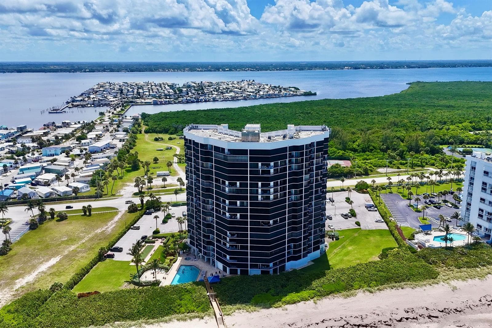 9650 S Ocean Drive 909 photo 5