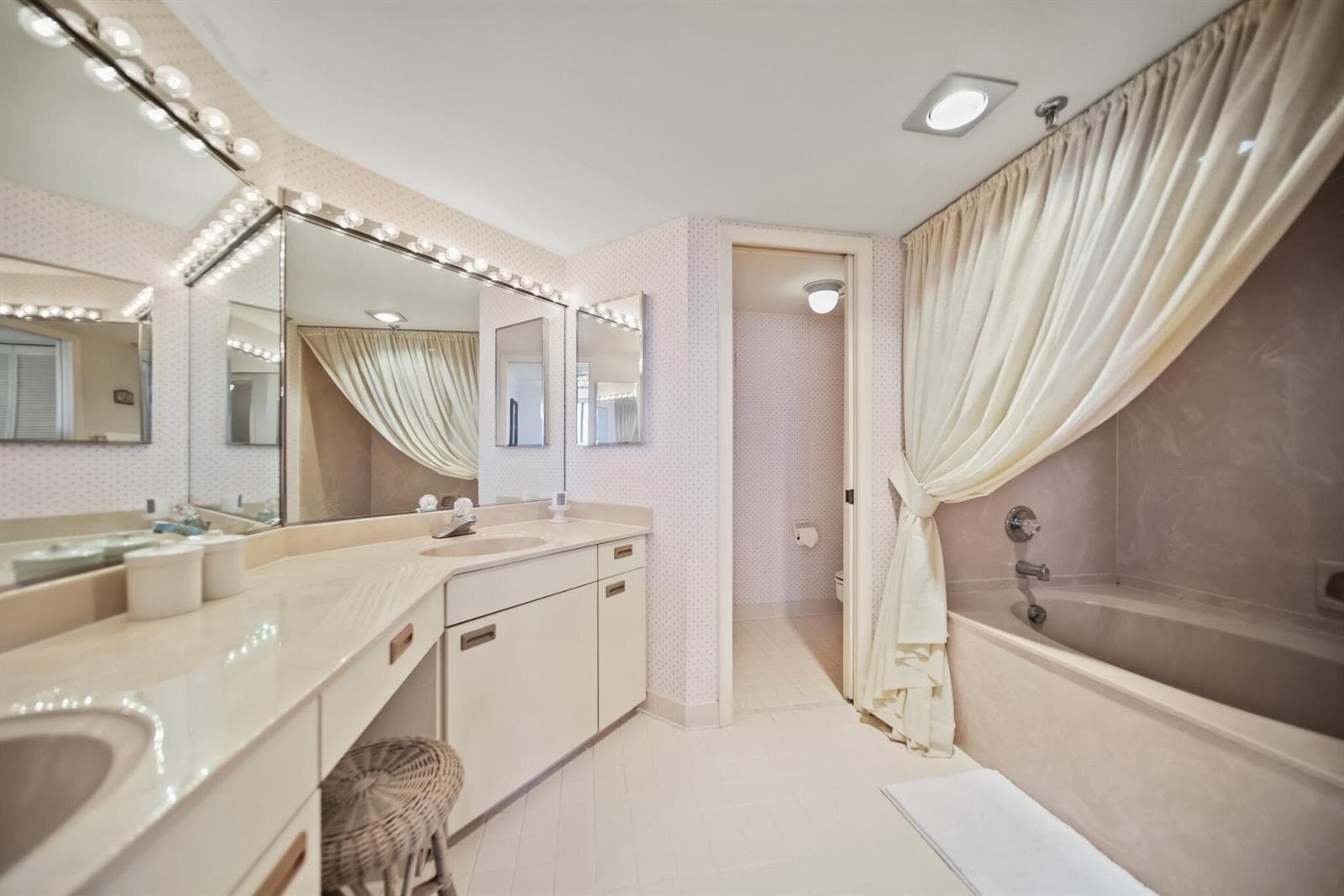 9650 S Ocean Drive 909 photo 20