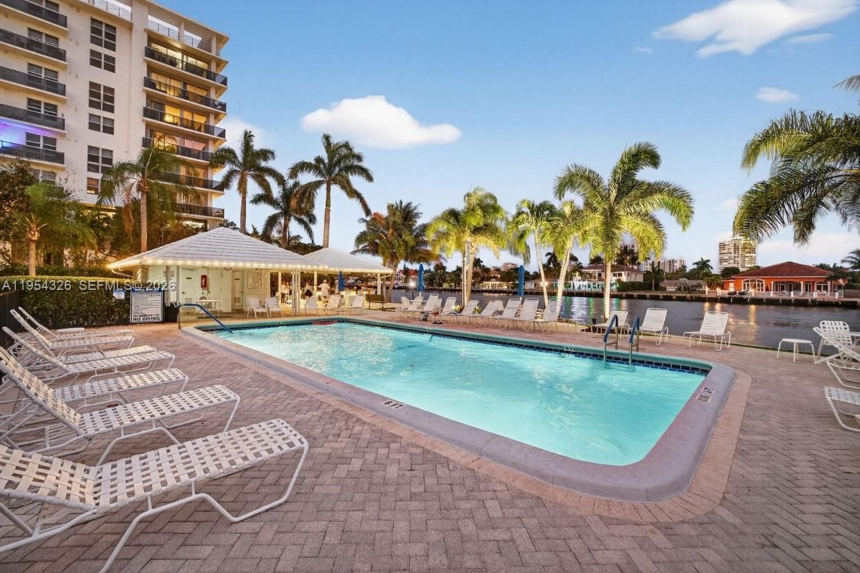 6471 Bay Club Dr 3 photo 12