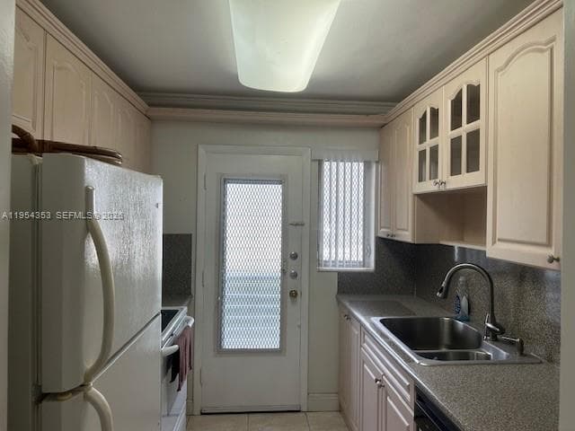 3923 NE 166th St N-108 photo 17