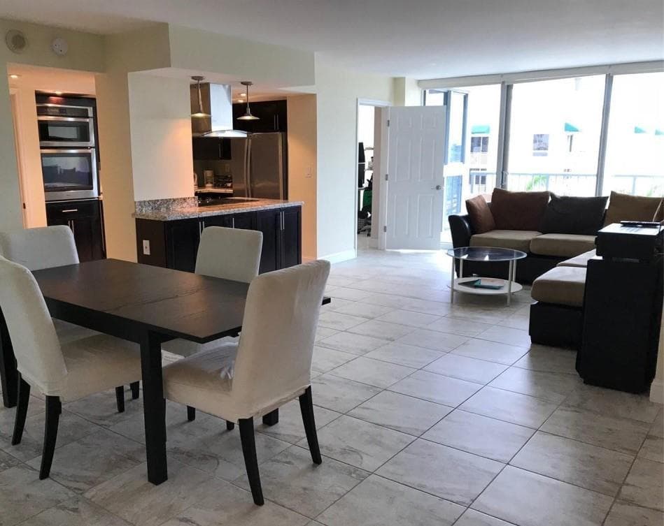 2655 Collins Avenue 602 photo 8