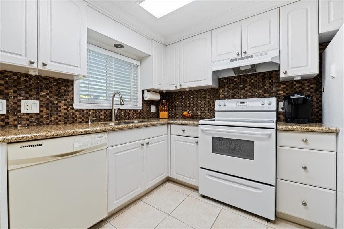 120 NW 51st Street photo 13