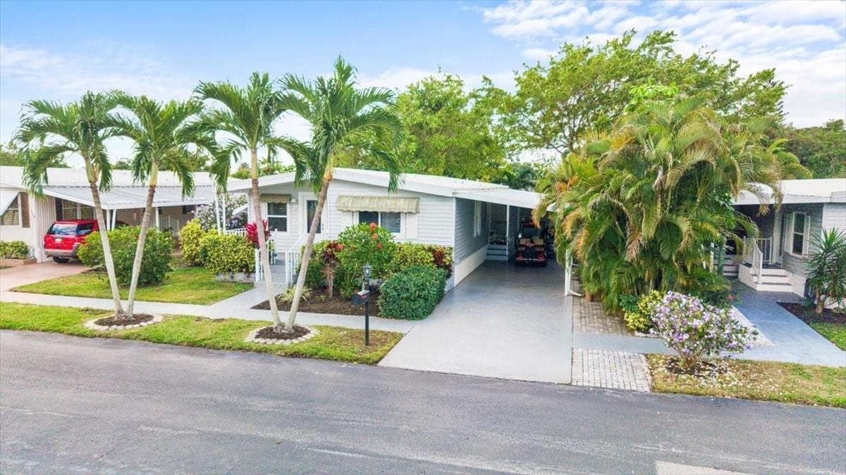 120 NW 51st Street photo 1