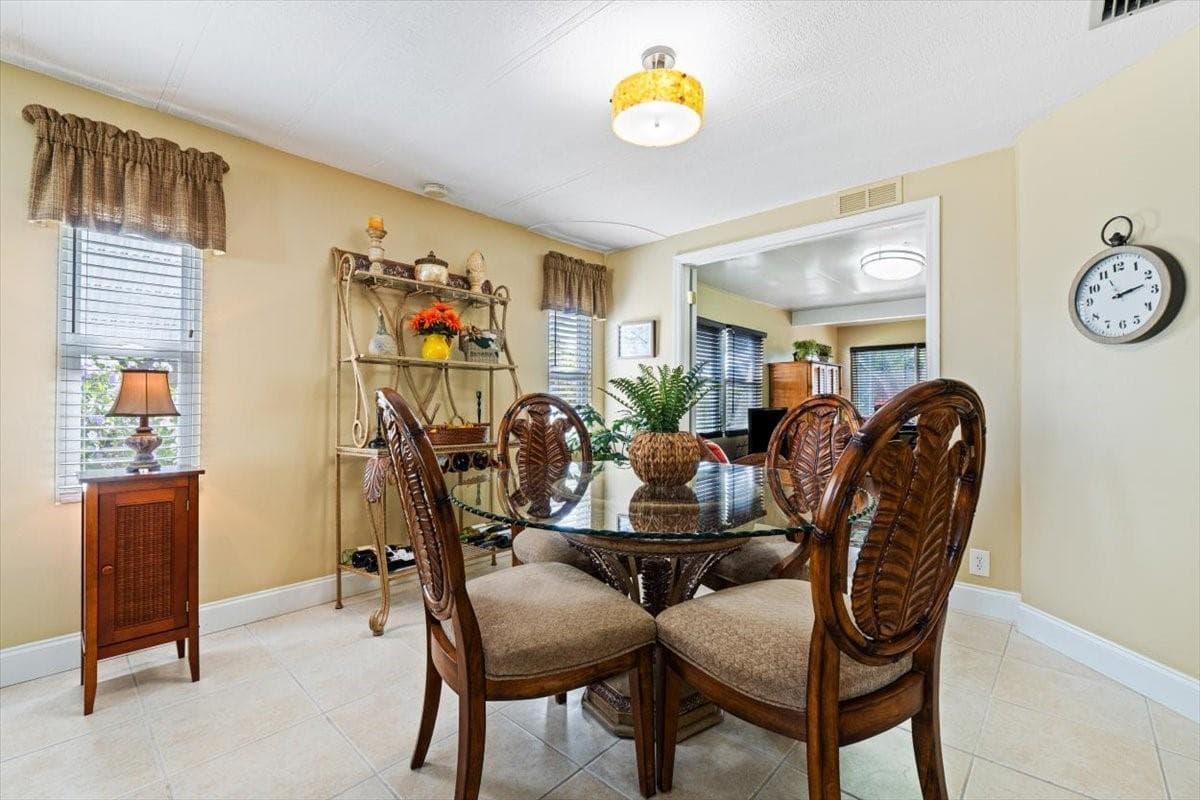 120 NW 51st Street photo 8