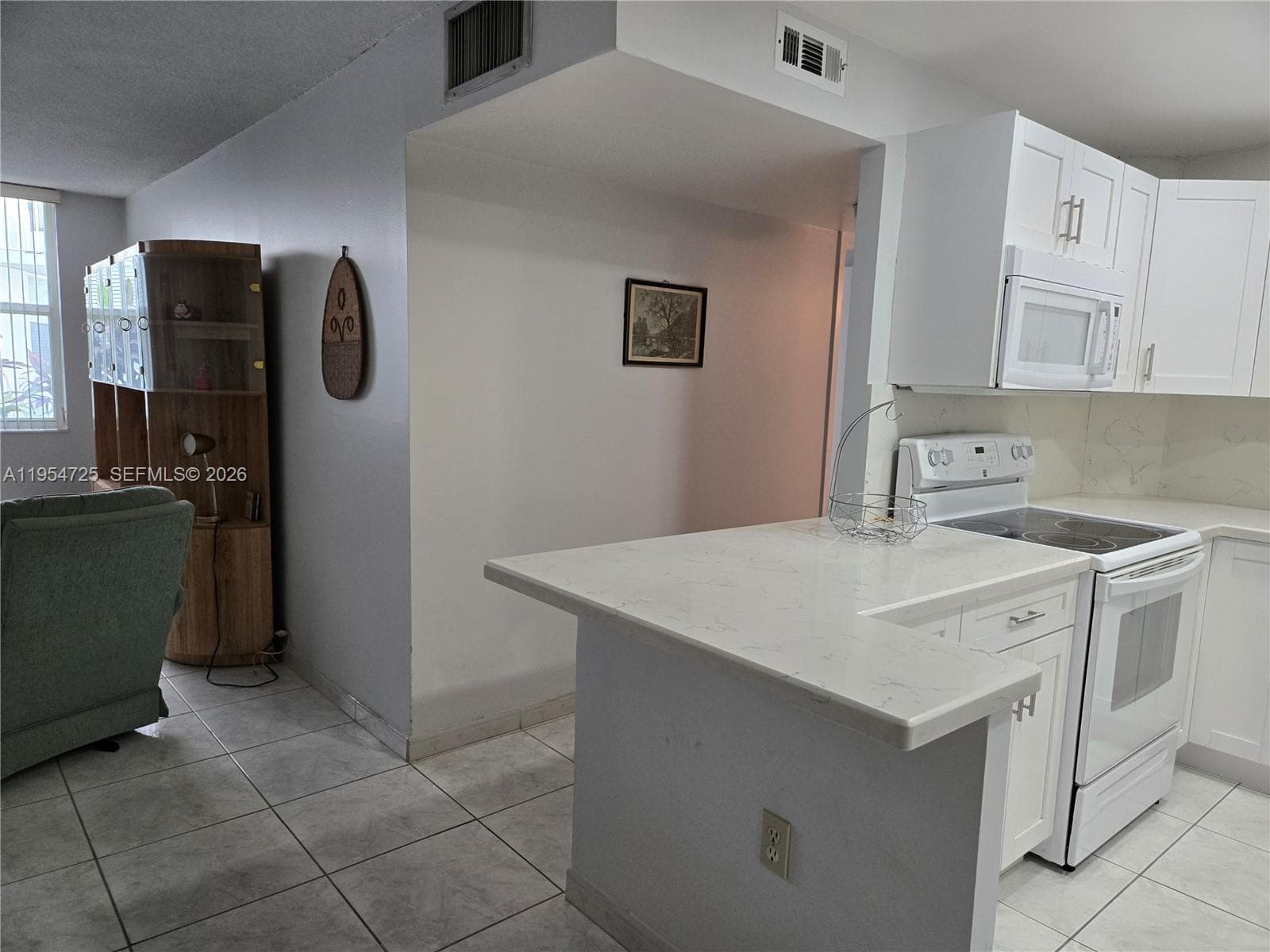 1913 Ocean Dr 138 photo 9