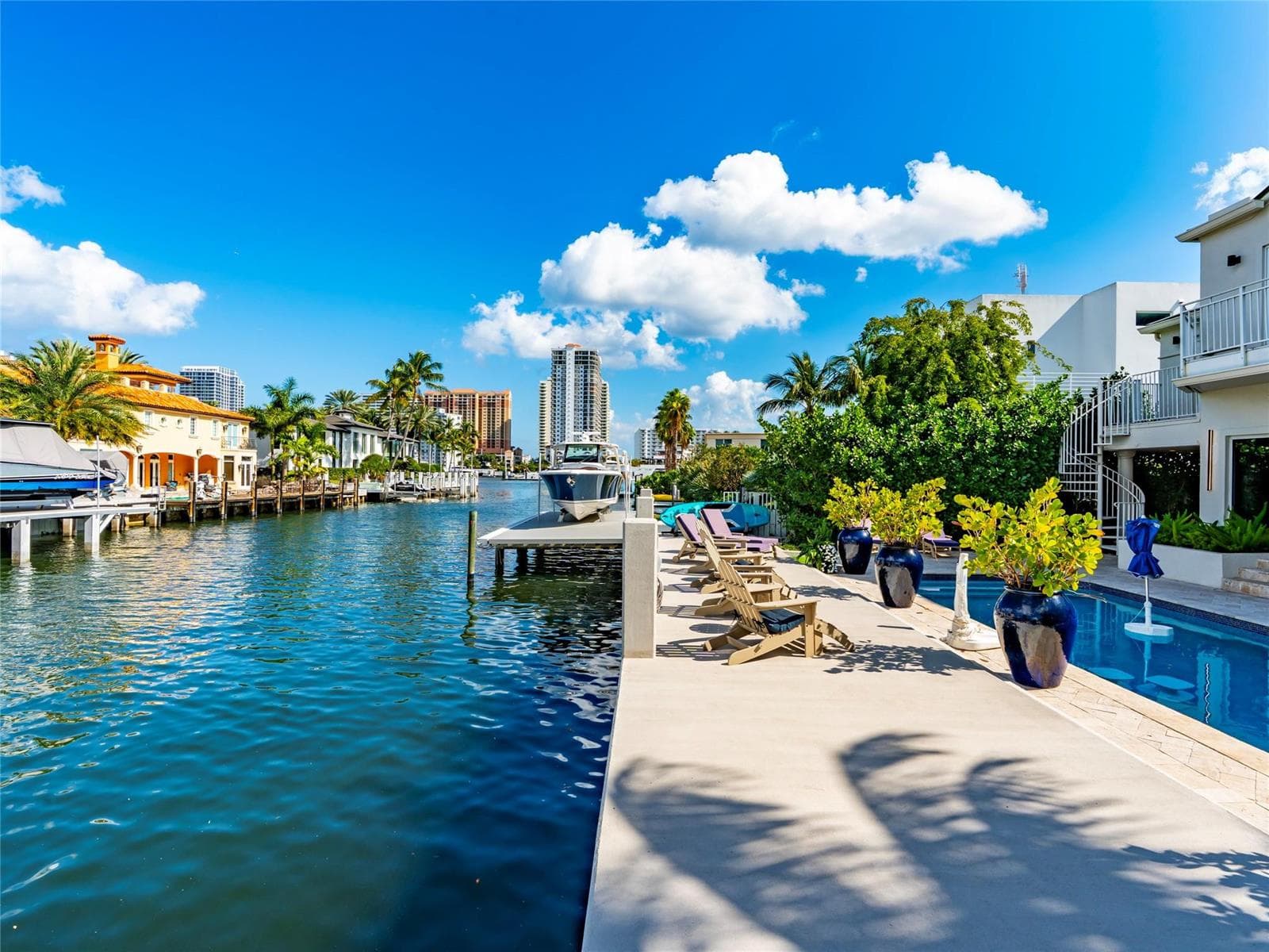 2615 E Las Olas Boulevard photo 3