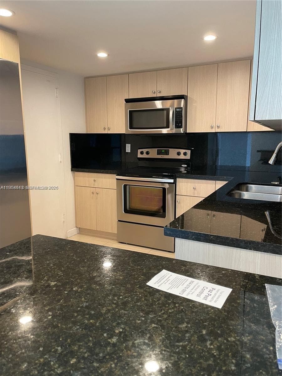 13155 Ixora Ct 901 photo 4