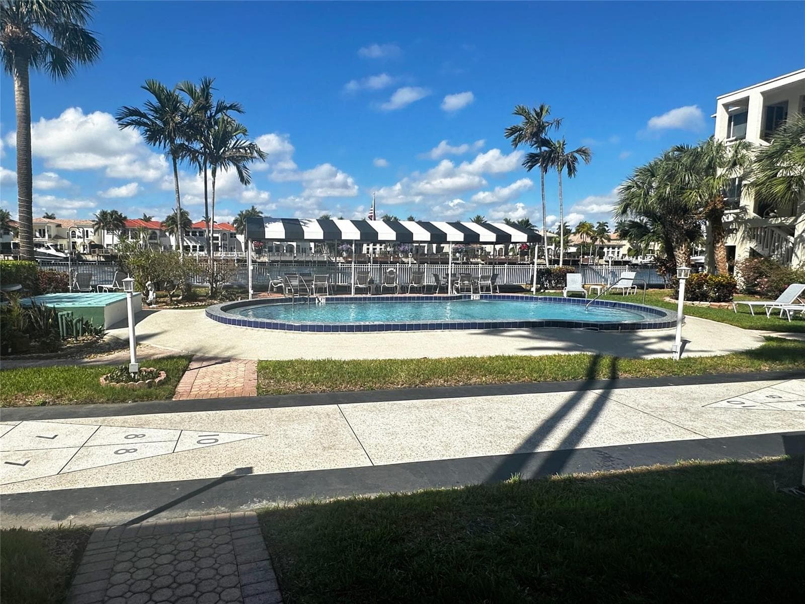 2400 S Ocean Drive 314 photo 11