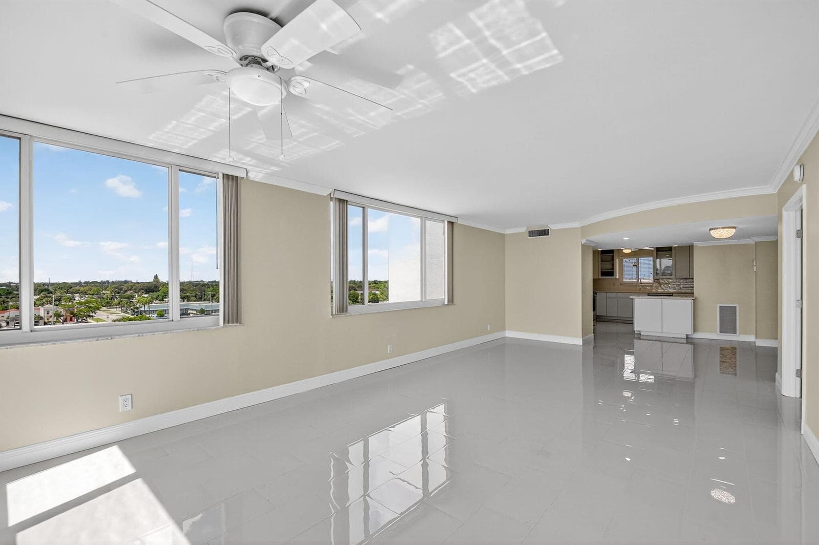 301 Lake Shore Drive 711 photo 15