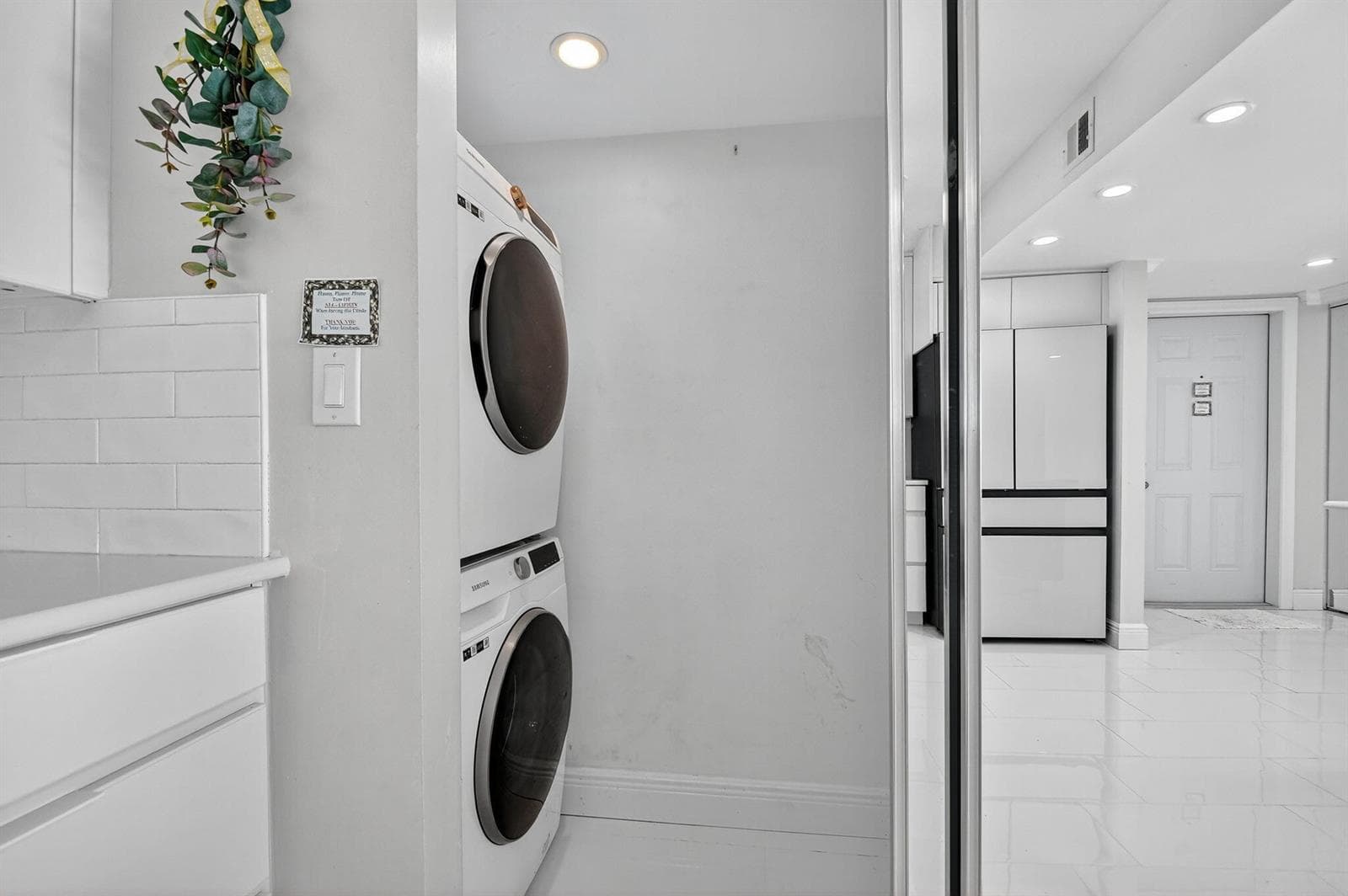 301 Lake Shore Drive 711 photo 25