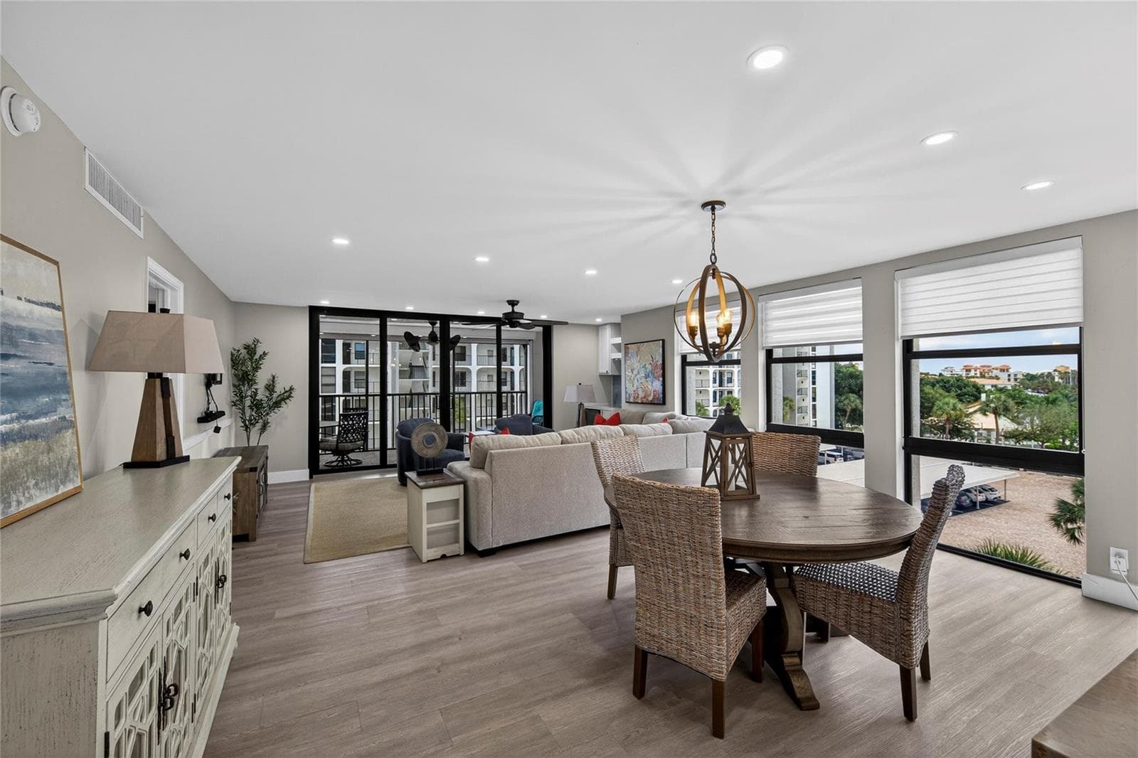 1629 Riverview Road 521 photo 4