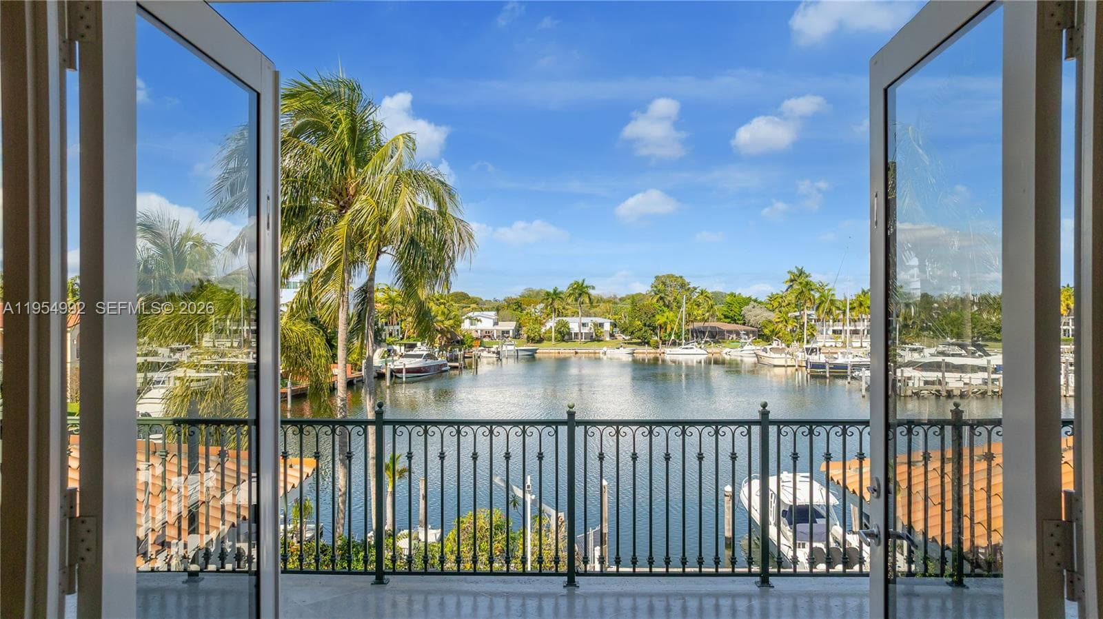 6275 Dolphin Dr photo 16