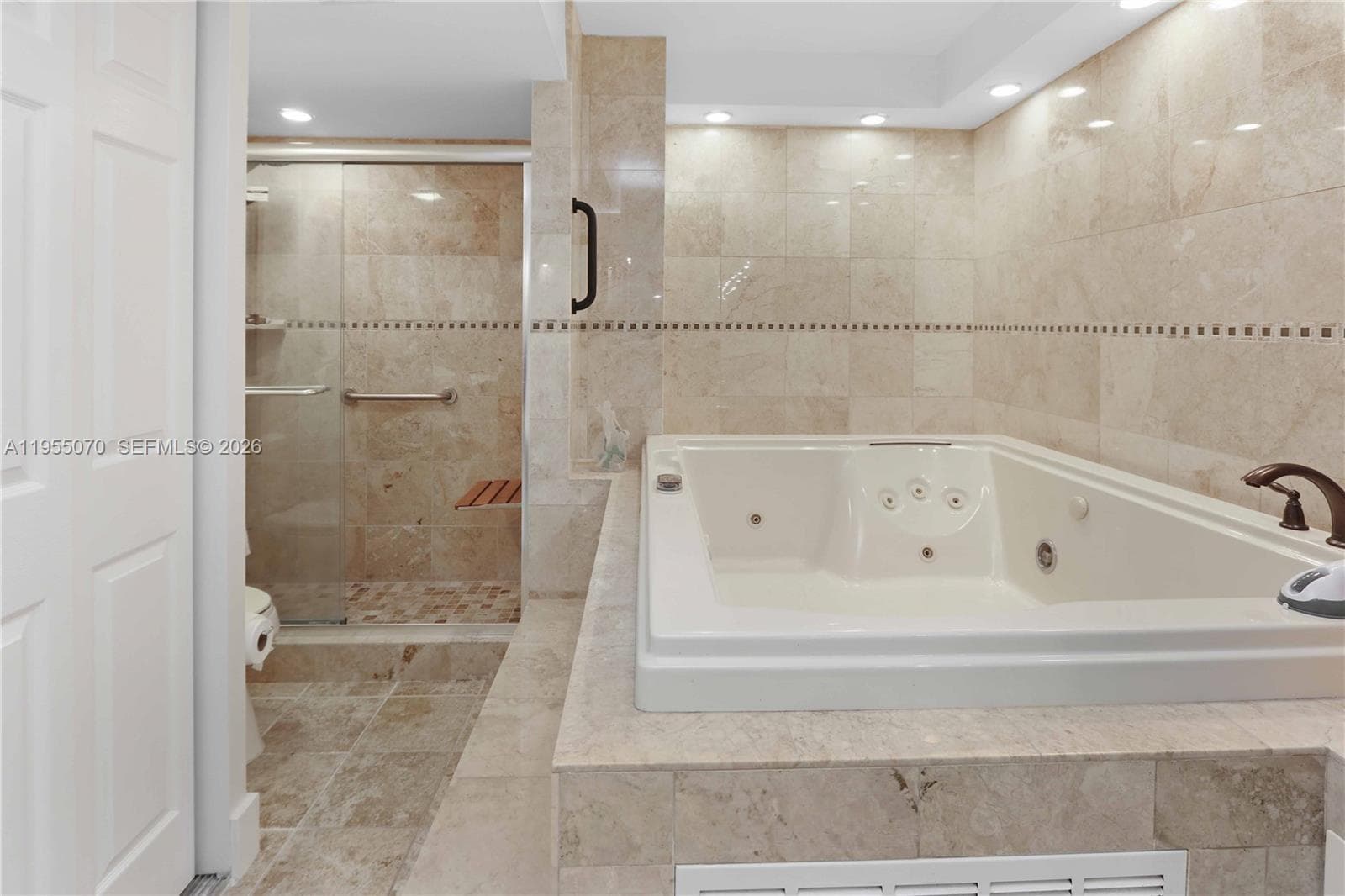 2030 S Ocean Dr 727 photo 16