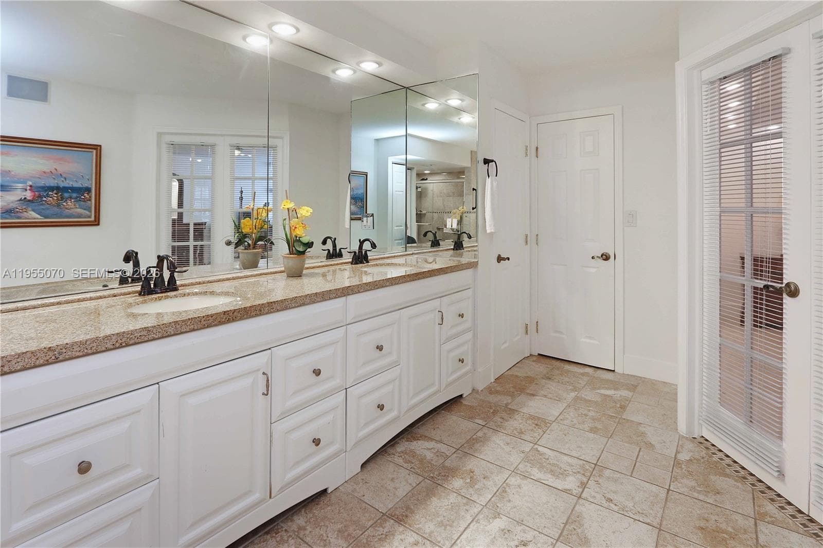 2030 S Ocean Dr 727 photo 15