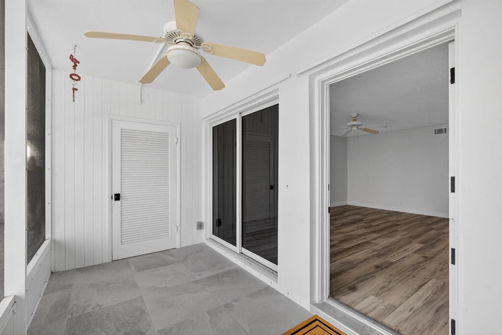 100 Shore Court 208 photo 13