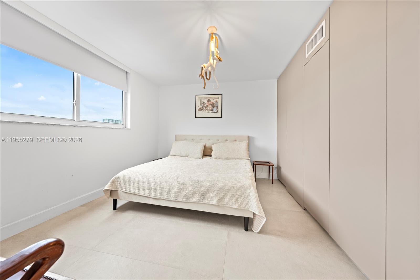 3703 NE 166th St 406 photo 14