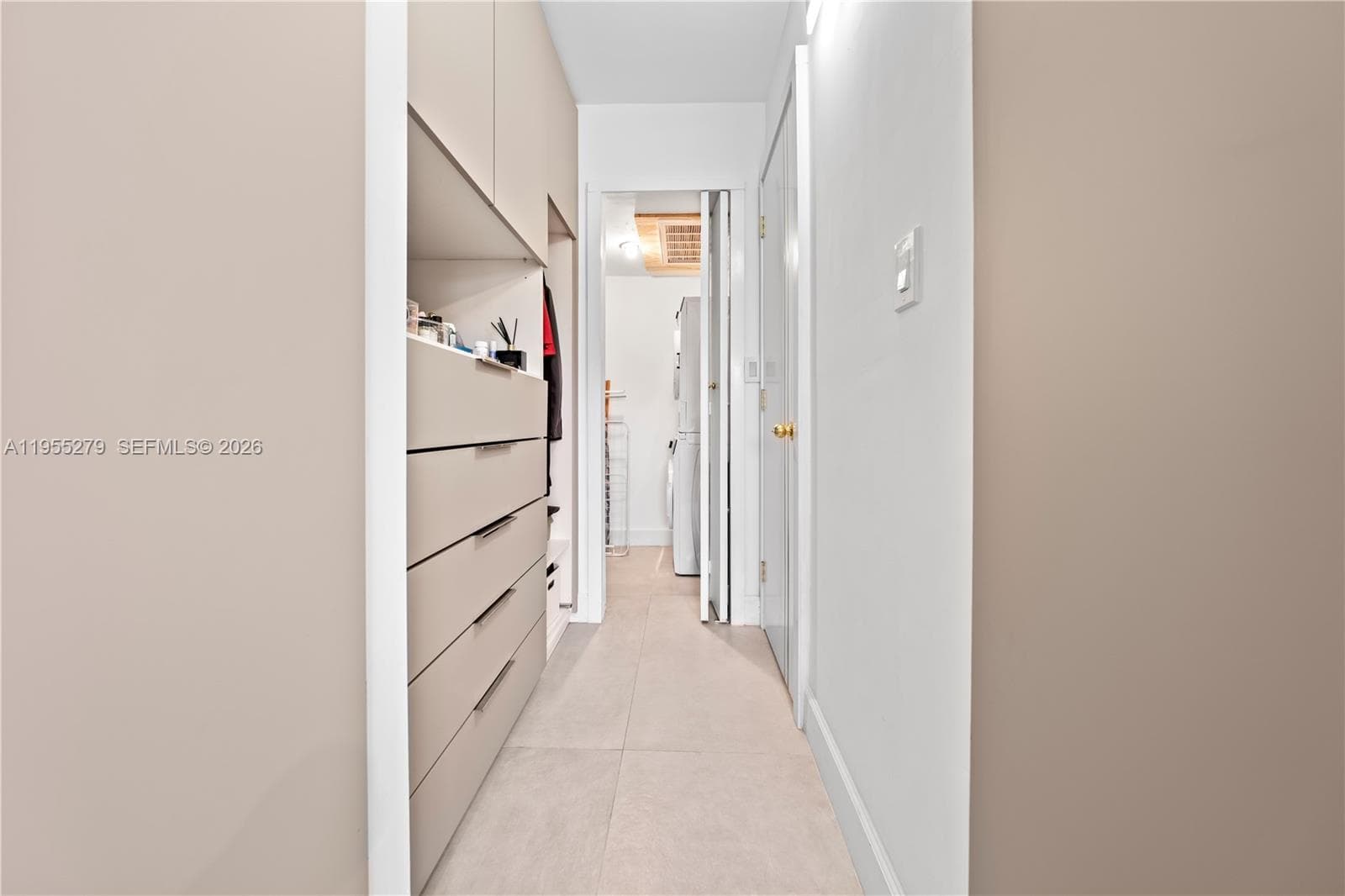 3703 NE 166th St 406 photo 19