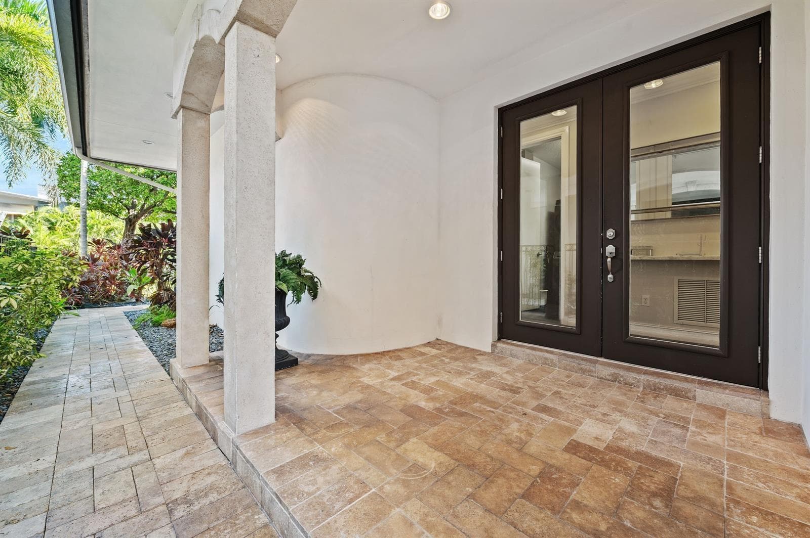 95 Isle Of Venice Drive photo 4