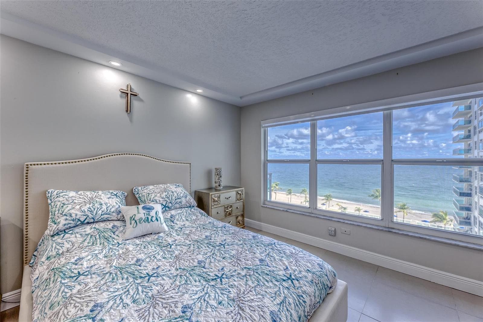 3900 Galt Ocean Drive 712 photo 4