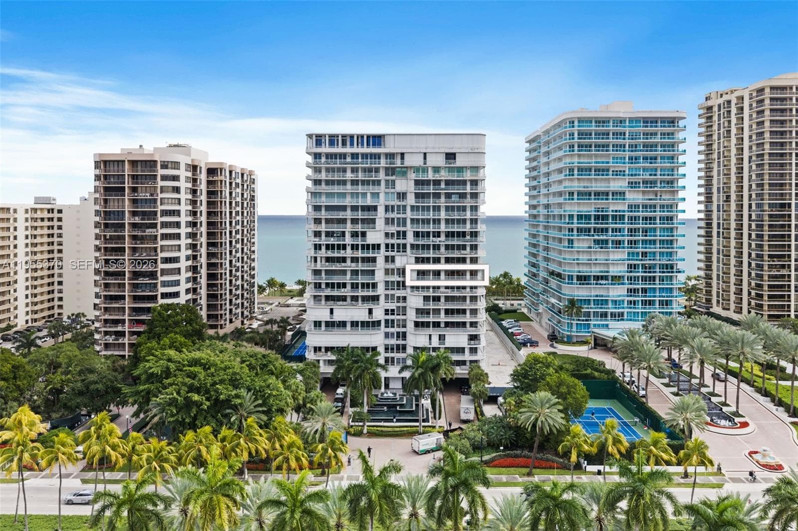 10155 Collins Ave 909 photo 2