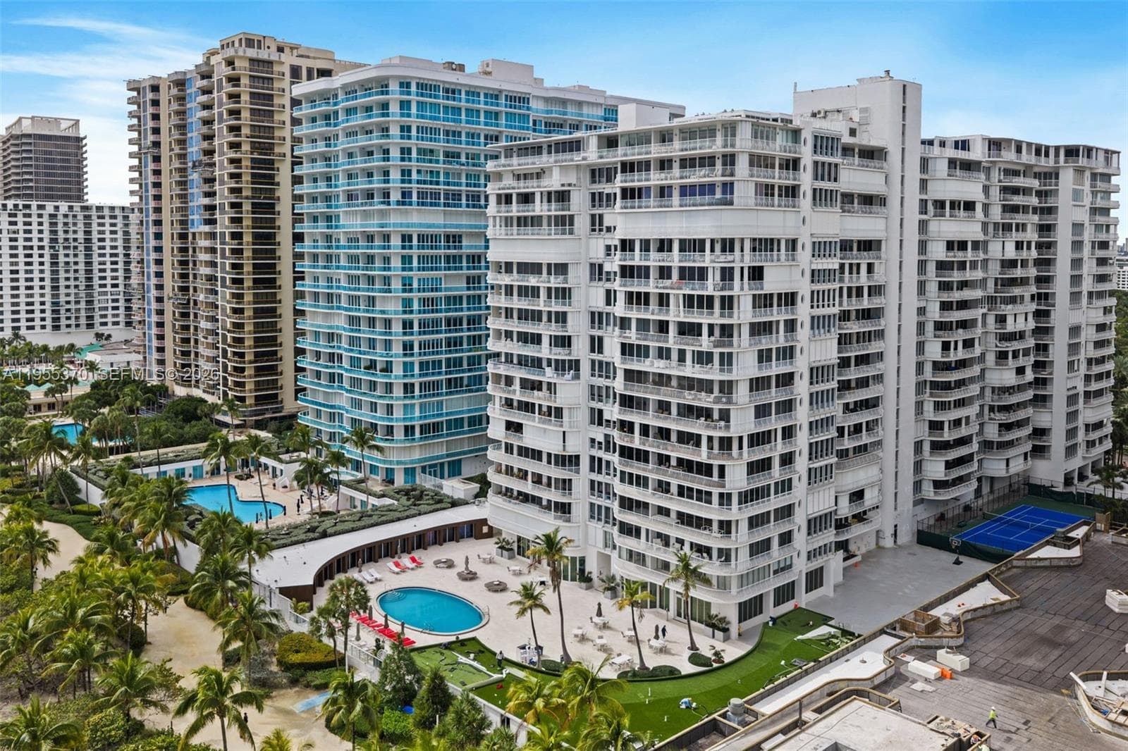 10155 Collins Ave 909 photo 1