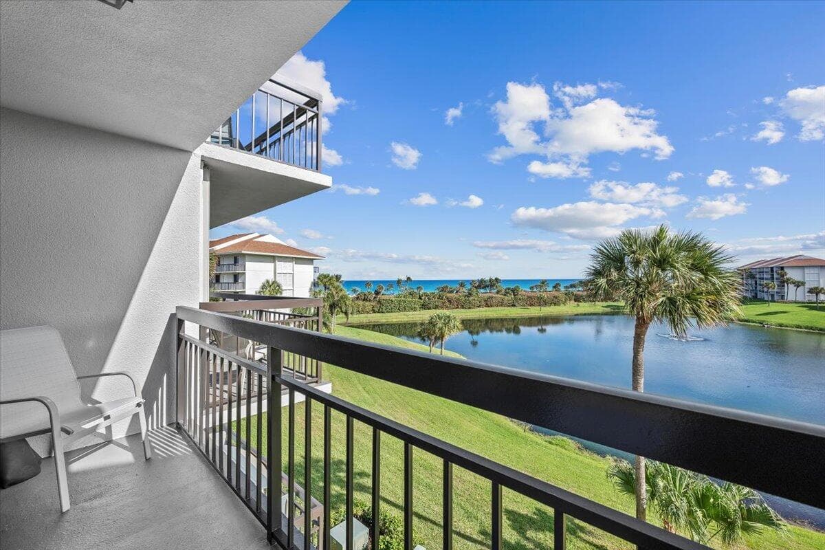 201 S Seas Drive 404 photo 2