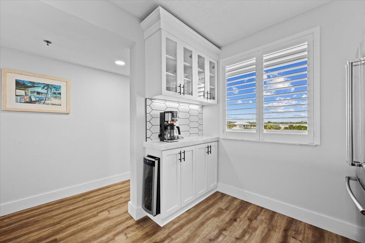 201 S Seas Drive 404 photo 6