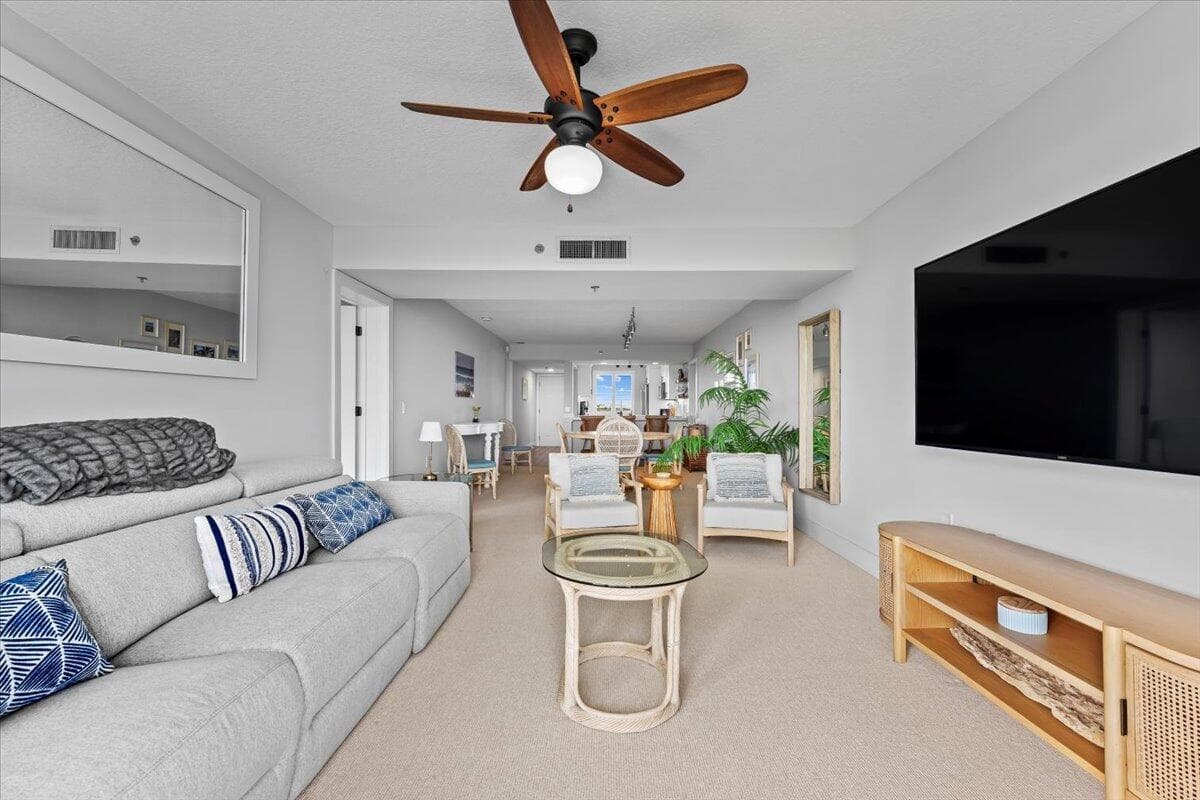 201 S Seas Drive 404 photo 13