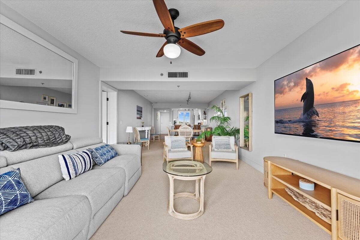 201 S Seas Drive 404 photo 14