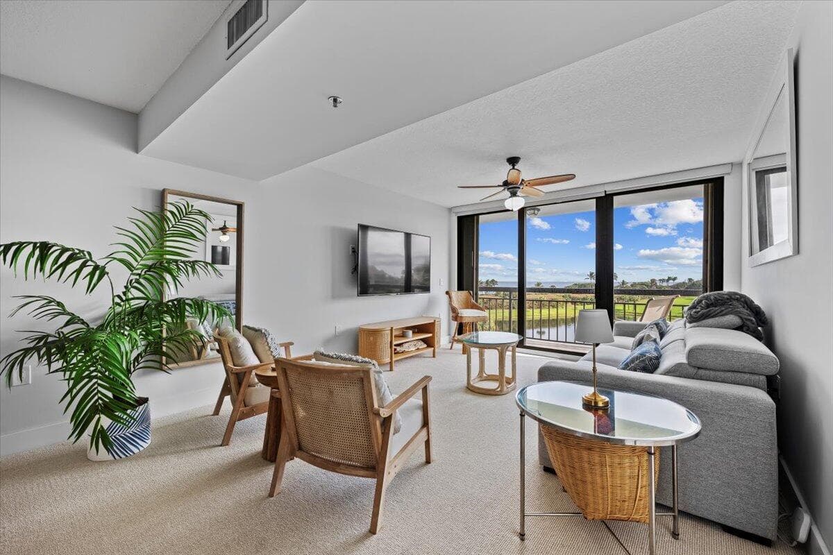 201 S Seas Drive 404 photo 11