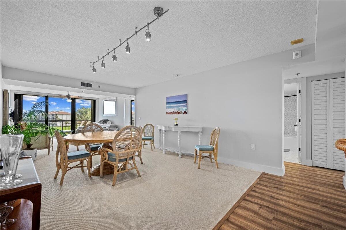 201 S Seas Drive 404 photo 8