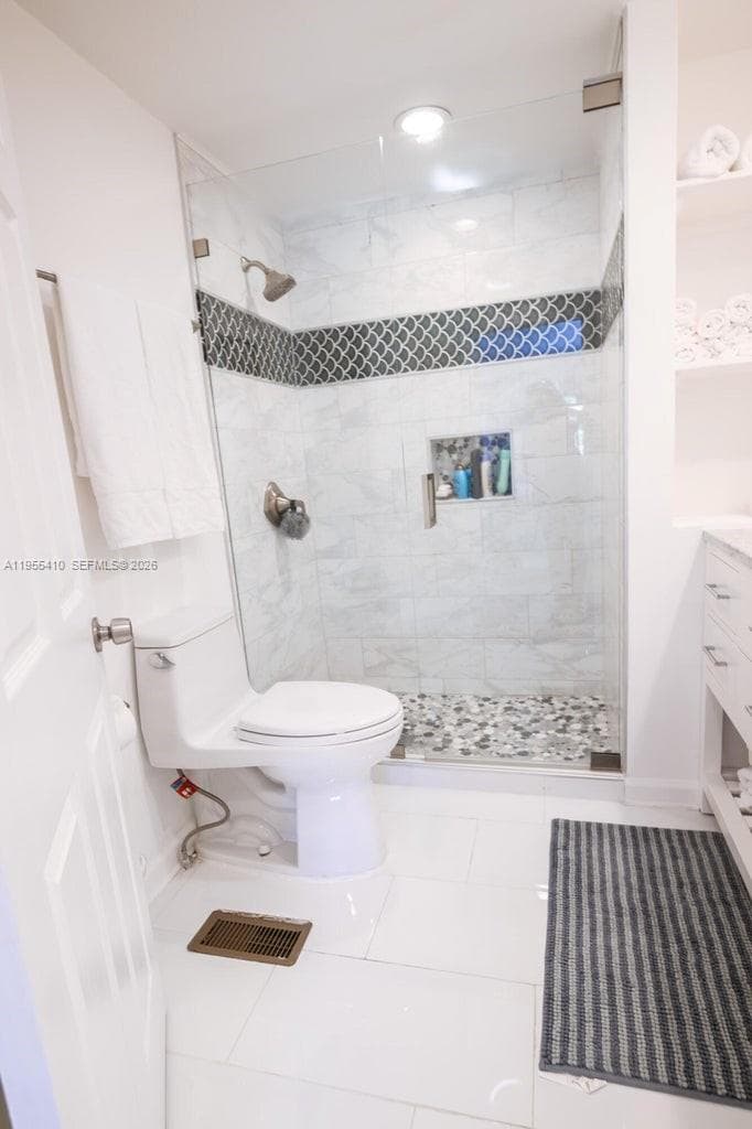 212 Buttonwood Ln 212 photo 15